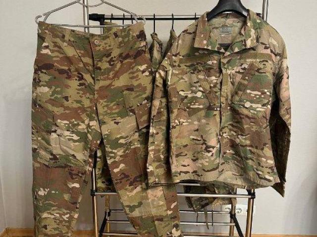 Бойова форма США  FRACU Flame-Resistant Army Combat Uniform