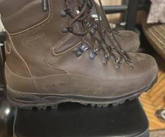 Берці нові Iturri