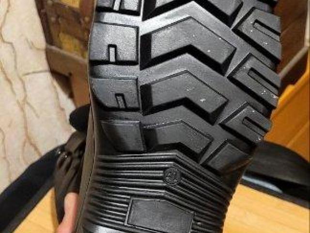 Продам берцы