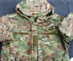 Продам дуже теплу зимню куртку