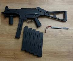 Продам UMP-45