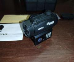 Продам страйкбольну репліку прицілу sig Sauer Romeo 5