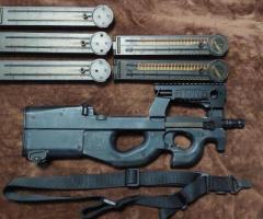 King Arms P90 + Механа Tokyo Marui low cap P90 (68rnd) 2шт + Механа mid cap P90 (170rnd) 3шт
