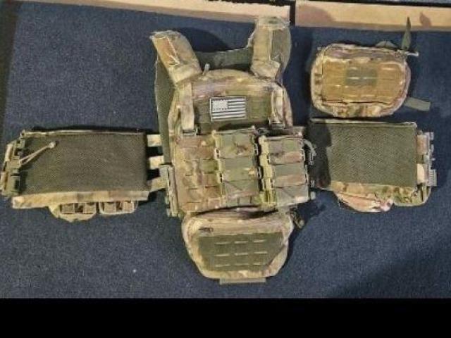 Плитоноска мультикам