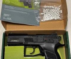 Страйкбольний пістолет CZ 75 duty