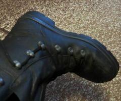 Продаються німецькі берци, шкіра