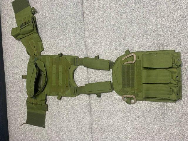 Продам страйкбольний бронежилет