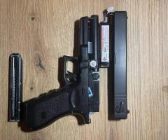 Продам страйкбольний глок