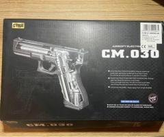 Продам страйкбольний глок