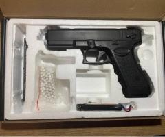 Продам страйкбольний глок